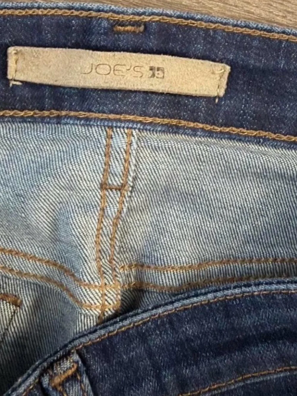 Joe’s Jeans Petite Skinny Dark Wash Raw Hem Stretch Denim Size 31. 28” inseam